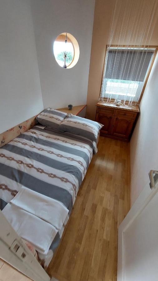 Apartments Luna Stan Trigraci Bagian luar foto